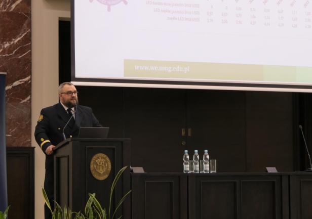 dr inż. Przemysław Ptak, prof. UMG