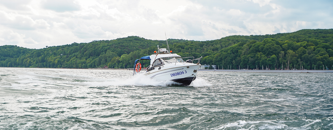 Imoros 3 na wodzie