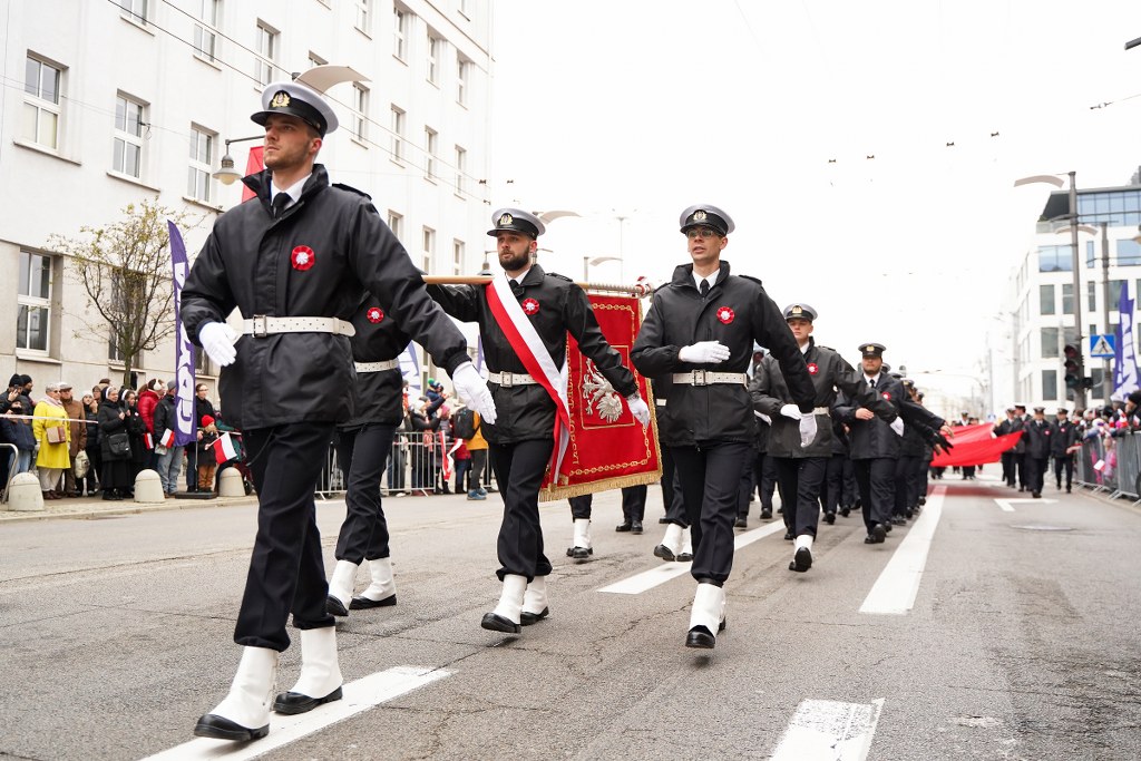 Studenci UMG podczas Parady Niepodległości 2024