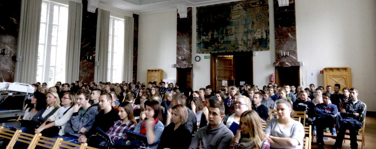 Kapmania promująca kierunki techniczne w Akademii Morskiej, fot. Katarzyna Okońska Kapmania promująca kierunki techniczne w Akademii Morskiej, fot. Katarzyna Okońska