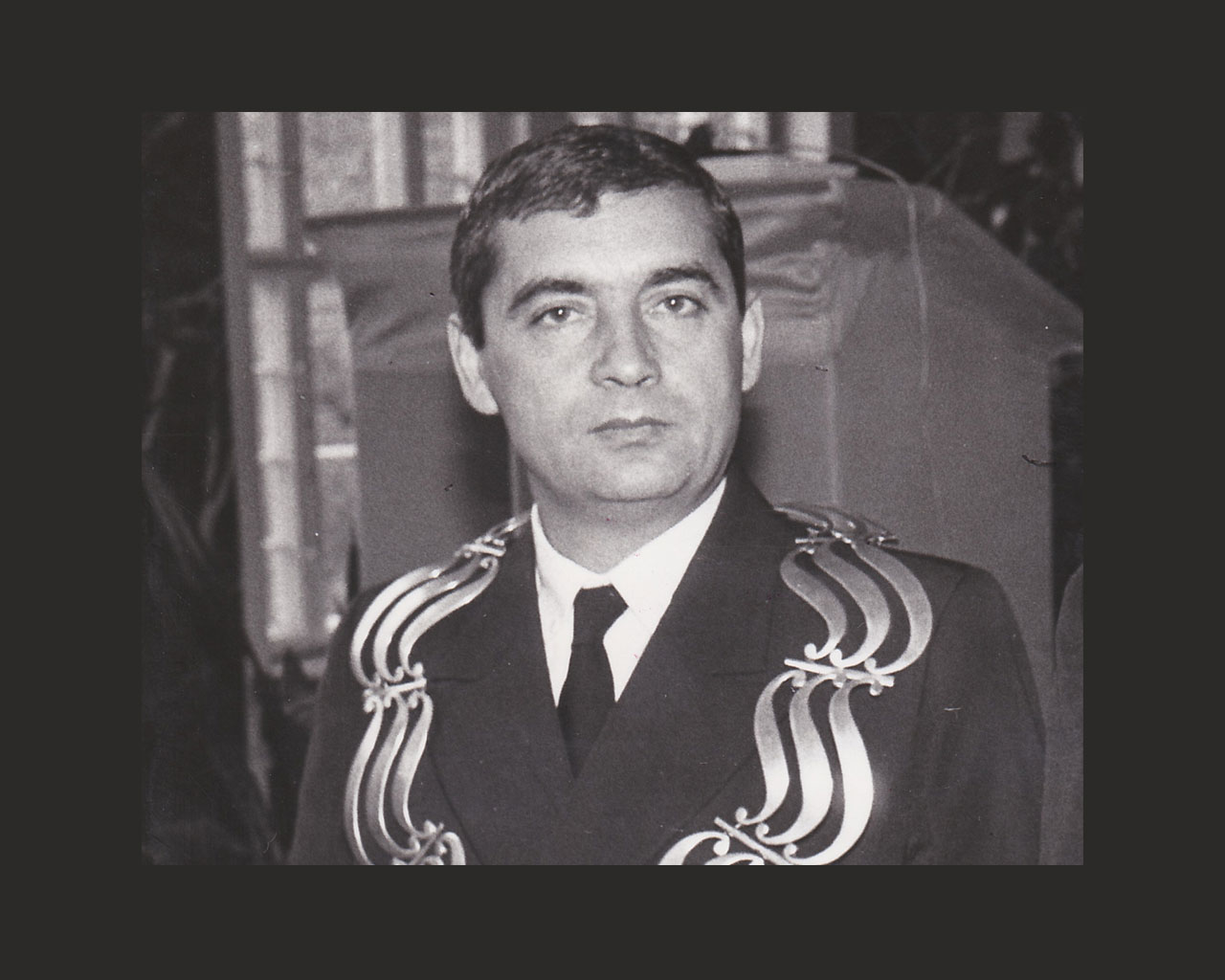 Prof. zw. dr hab. Piotr Jędrzejowicz 