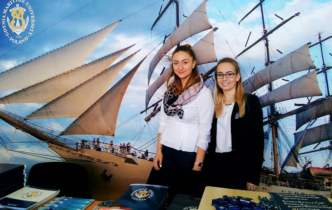 Akademia Morska w Gdyni podczas Targów Edukacyjnych, fot. Magdalena Zajk Akademia Morska w Gdyni podczas Targów Edukacyjnych, fot. Magdalena Zajk