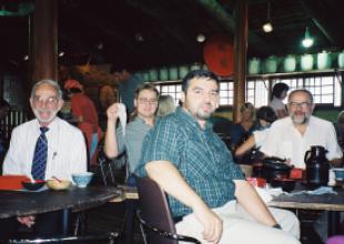 2001, Kobe Japonia. Uczestnicy Dorocznego Walnego Zgromadzenia IAMU - AGA2