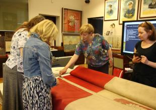 Przy banderze s/s \"Kościuszko\"