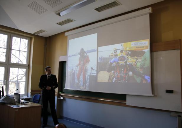 Prace podwodne, czyli prezentacja wybranego sprzętu nurkowego, fot. Katarzyna Okońska Prace podwodne, czyli prezentacja wybranego sprzętu nurkowego.