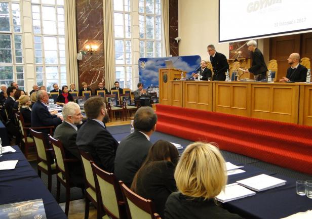 XXXVII Sesja Rady Miasta Gdyni, fot. Tomasz Degórski