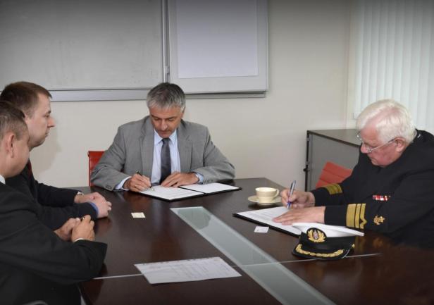 Foto: Energia - Operator Akademia Morska  w Gdyni i Energa- Operator.