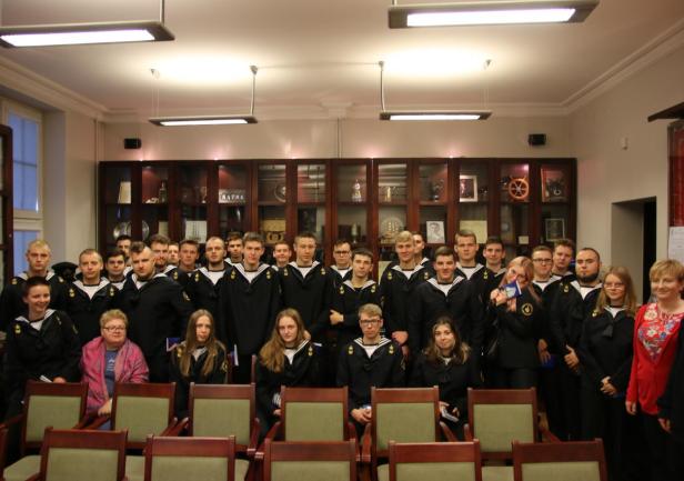 Uczennice i uczniowie ZSŻŚ w Nakle n. Notecią...