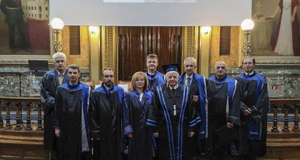 Awarding Committee